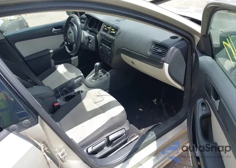 2015 Volkswagen Jetta 2.0L S from USA, damaged, VIN 3VW2K7AJ9FM403853